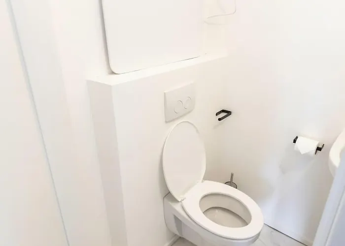 Cute Nest For 2 - By Center - Tram Connection - Long Friendly - 3rd District In *